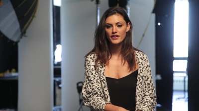 MEET_PHOEBE_TONKIN_522.jpg