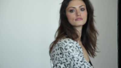 MEET_PHOEBE_TONKIN_729.jpg