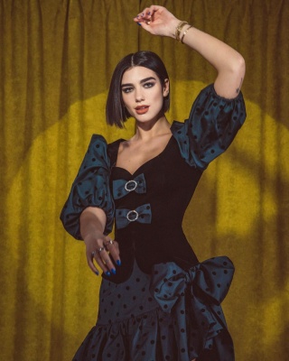 dualipa_0001.jpg